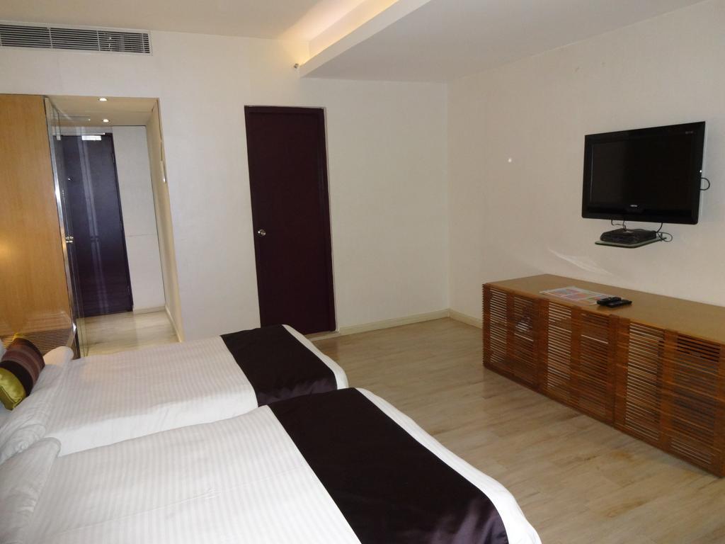 The Purple Leaf Hotels Hyderabad Luaran gambar