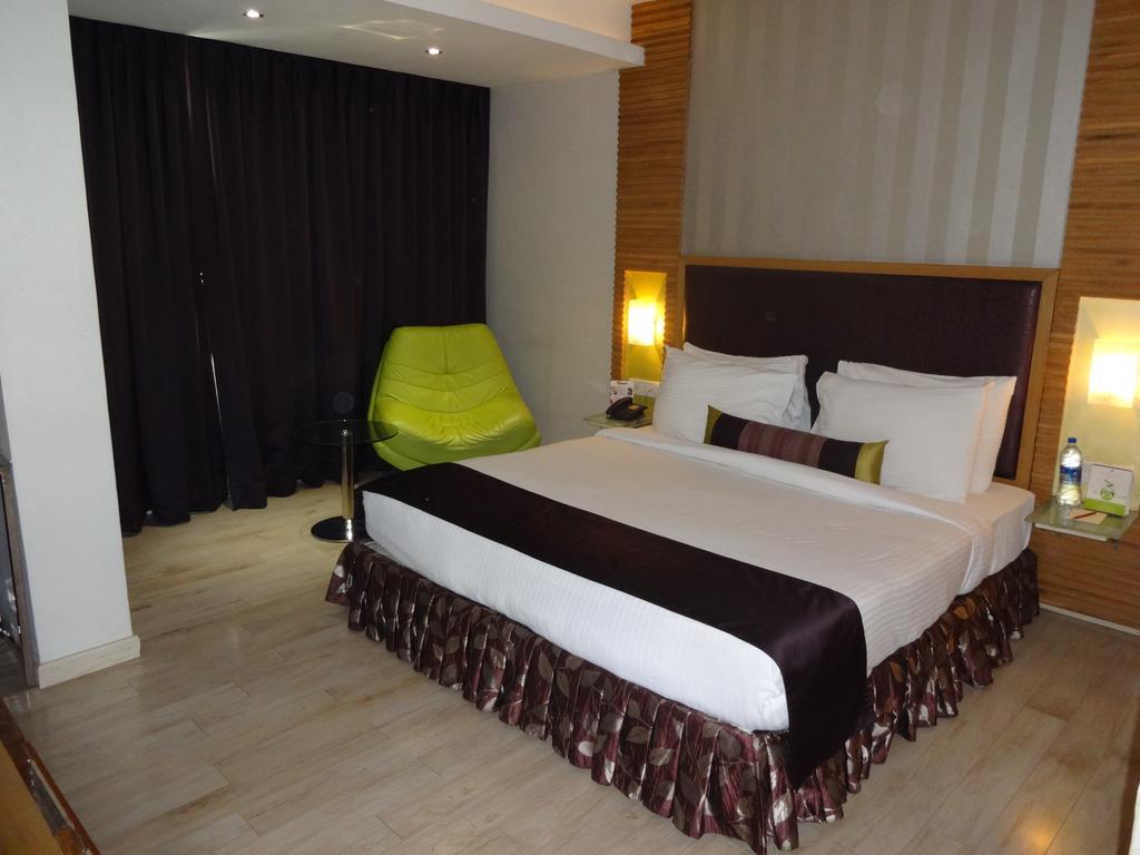 The Purple Leaf Hotels Hyderabad Luaran gambar