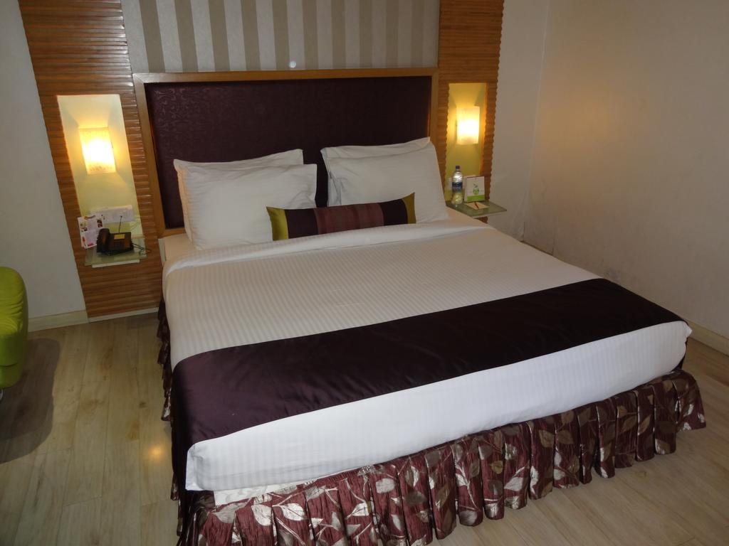 The Purple Leaf Hotels Hyderabad Luaran gambar